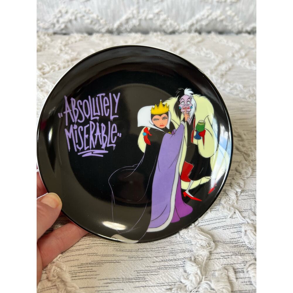 Disney Villains Plate  “Absolutely Miserable” Evil Queen Cruella DeVil